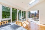 is glass energy efficient